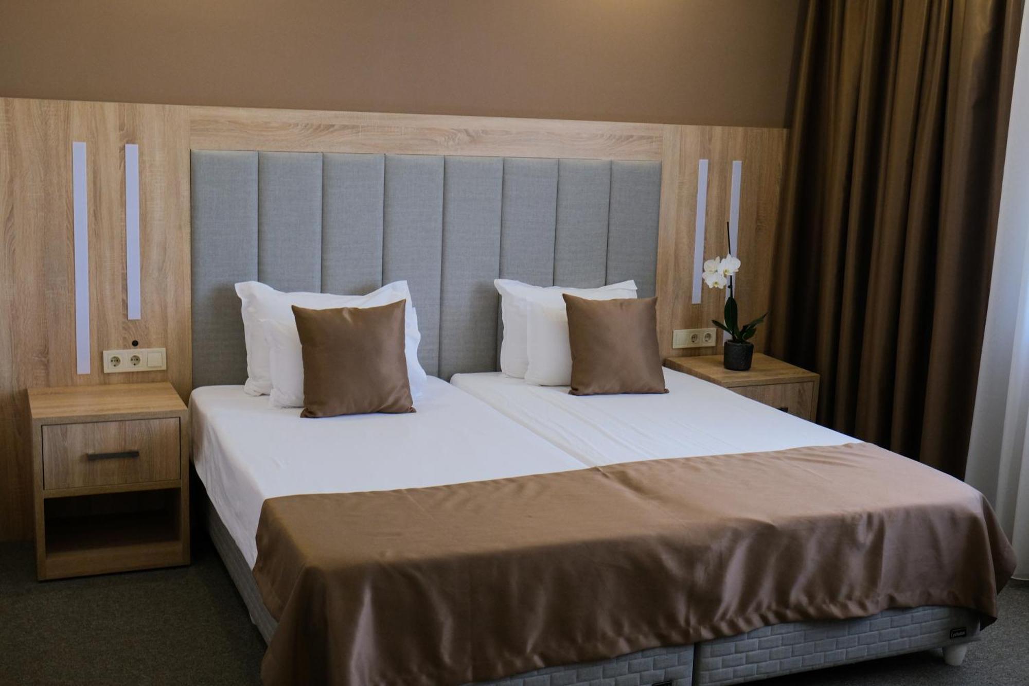 Sps Hotel 普罗夫迪夫 外观 照片